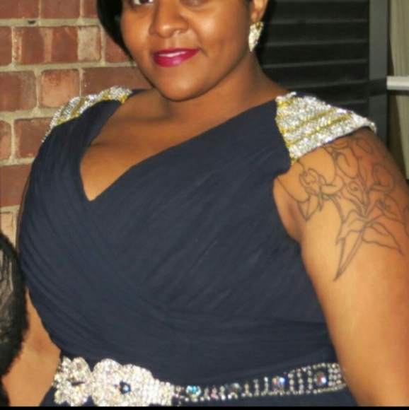 🎉2X HP🎊 Vintage Embellished Gown - Picture 2 of 10